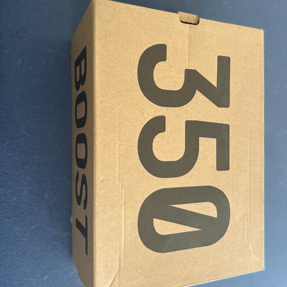 Adidas Yeezy Boost Cream White Size 10